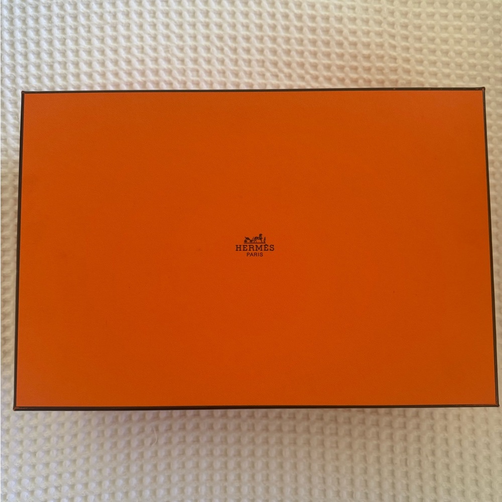 Hermès Orange Gift Box with Logo